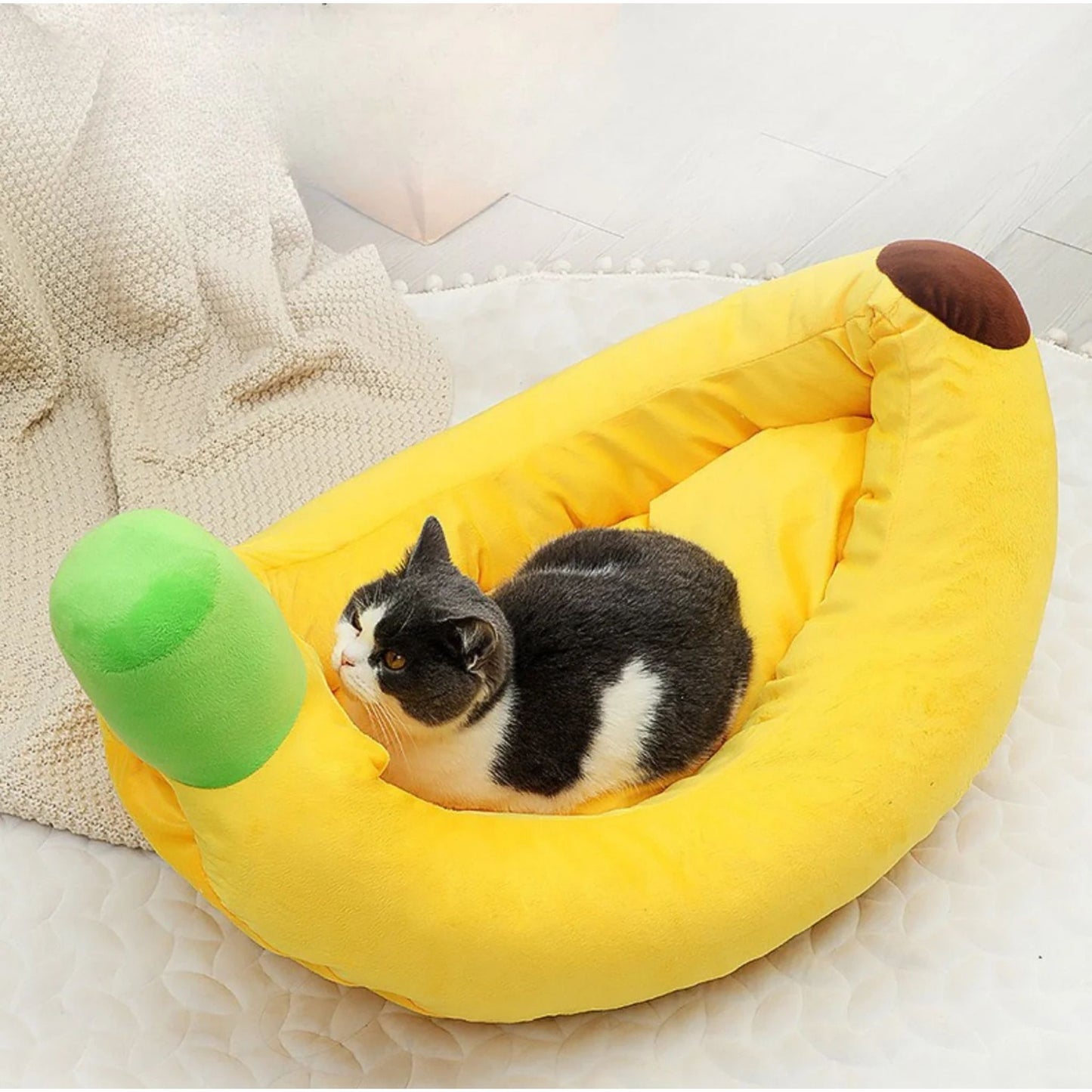 מיטת בננה צהובה לכלבים וחתולים מידה גדולה