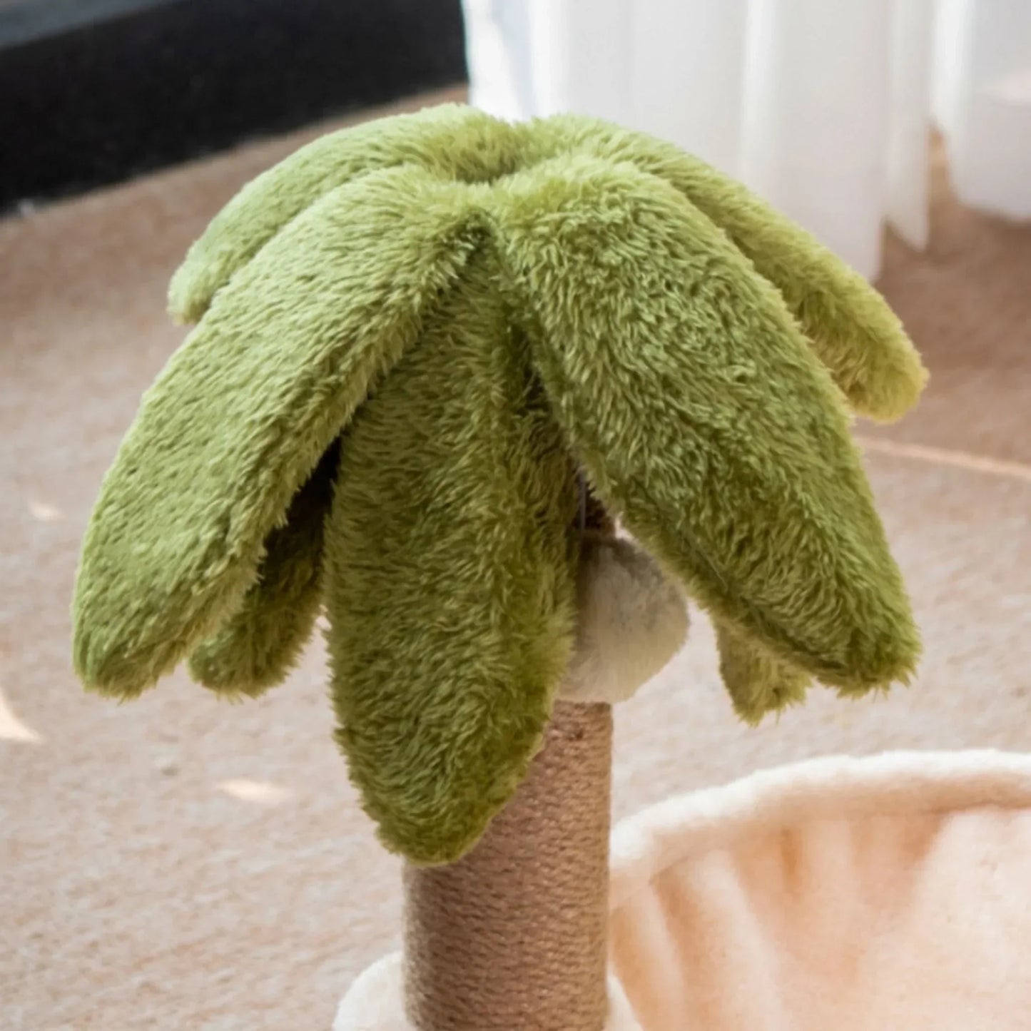 Hoofie מתקן גירוד לחתולי עם מיטת מנוחה